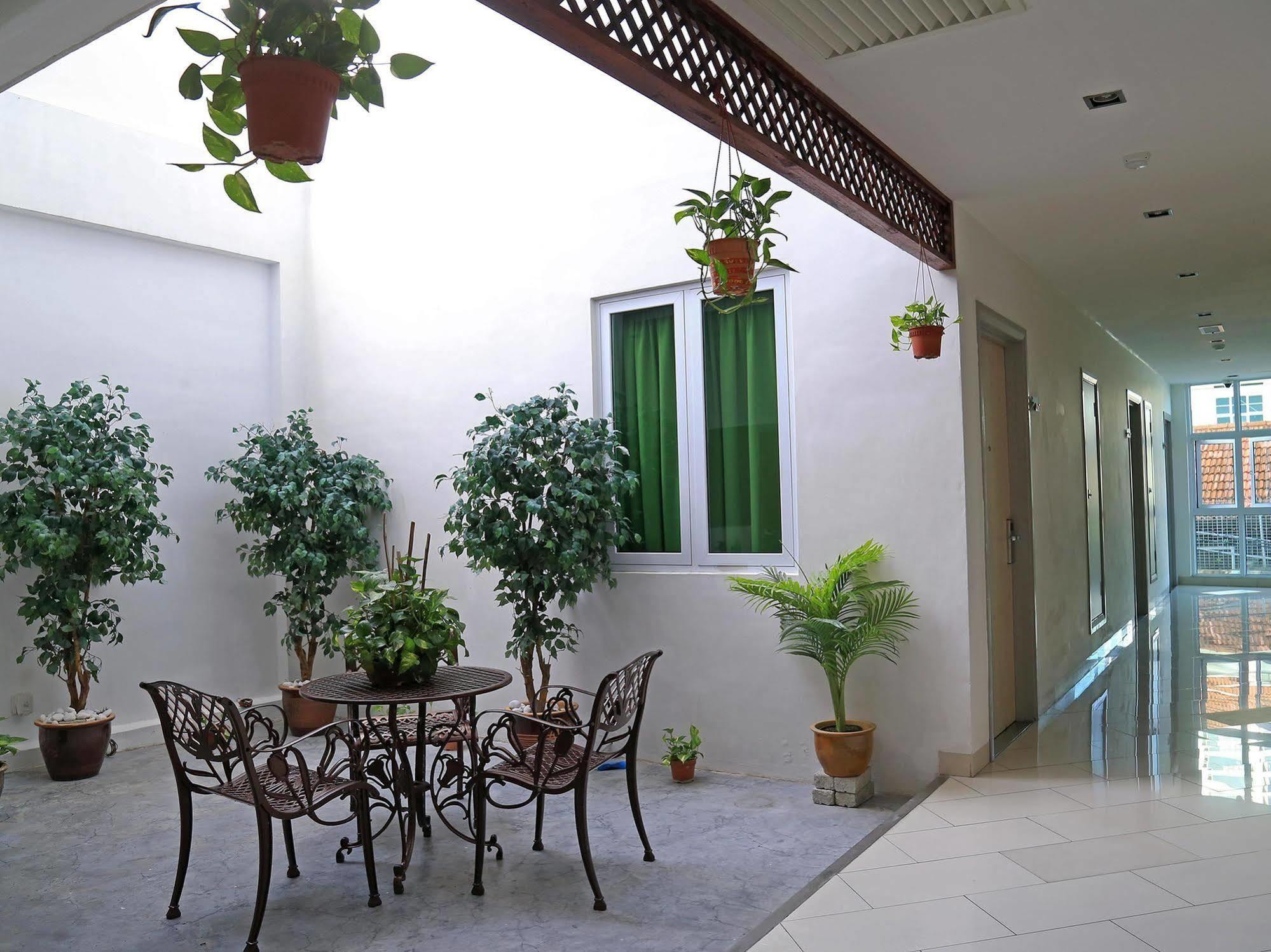 Yan Hotel George Town Bagian luar foto